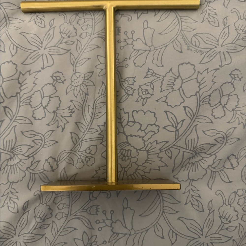 Kendra Scott Gold T-Bar Jewelry Stand
